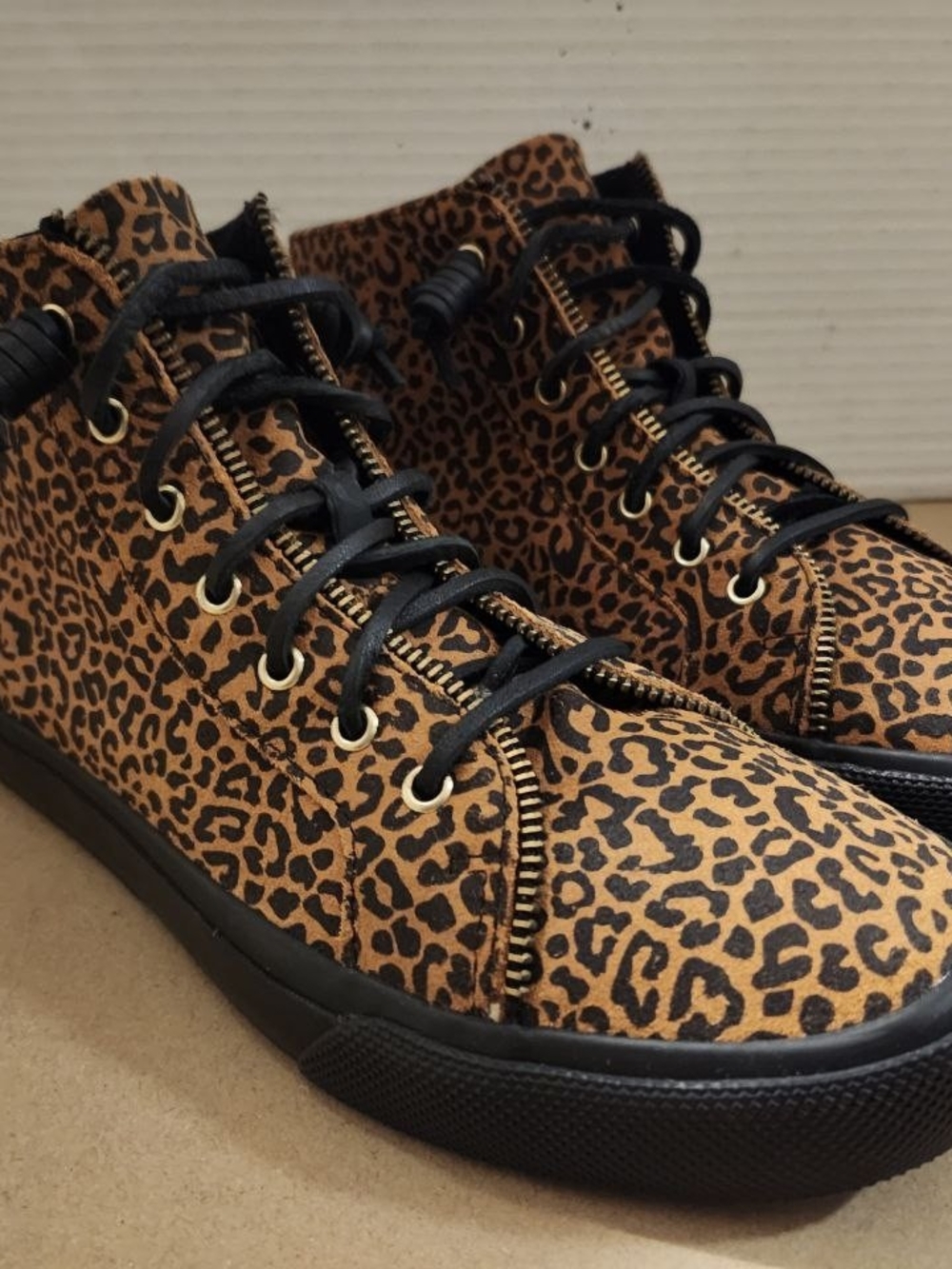 Leopard Print High-Top Women's Sneaker Brown Sperry Suede leather Women's Size 9
